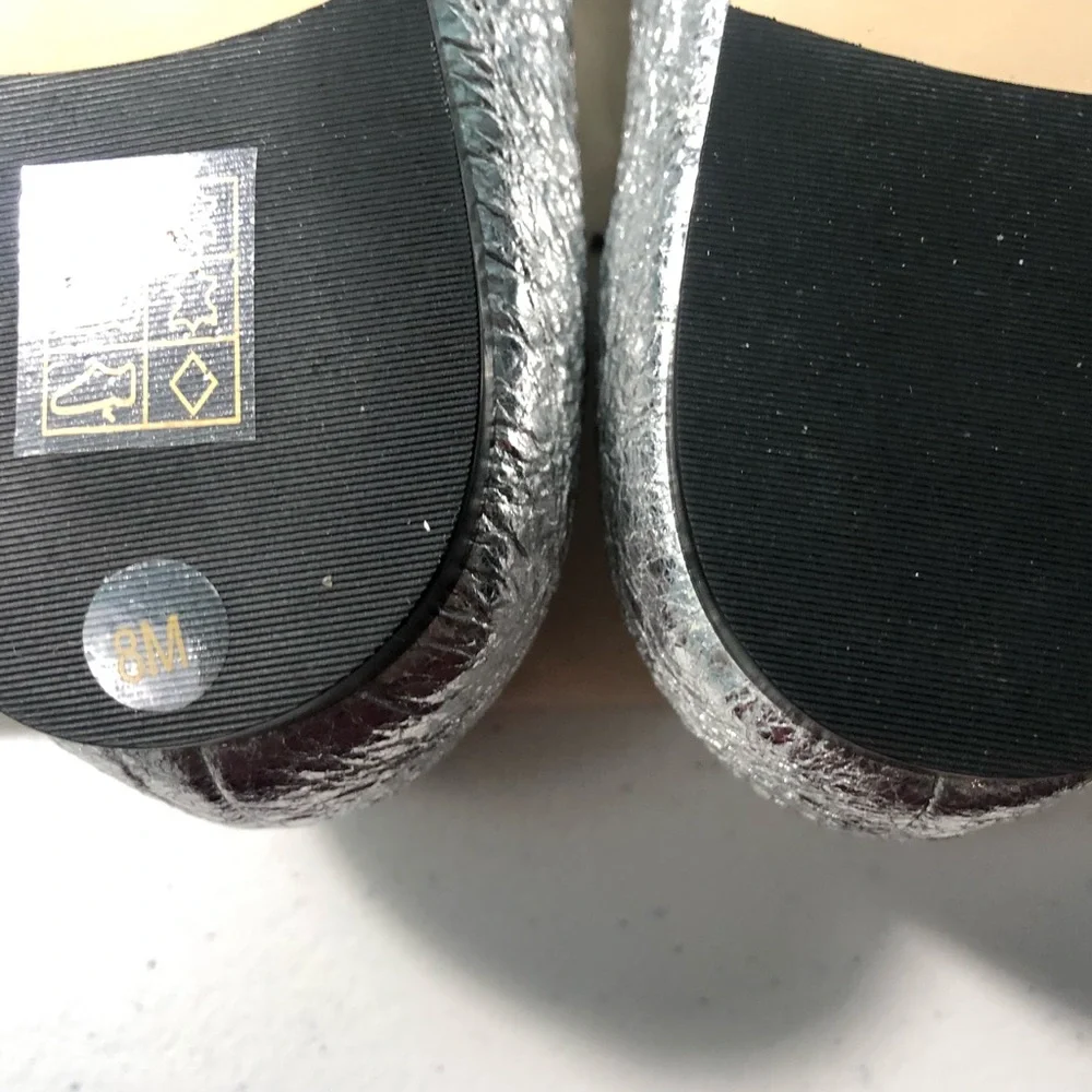 Tory Burch Women’s Laila Leather Silver Ballet Flats Size 8